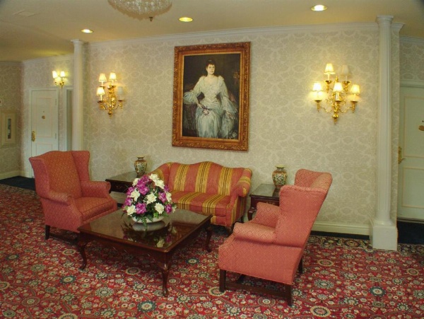 Carlyle Hotel image 8